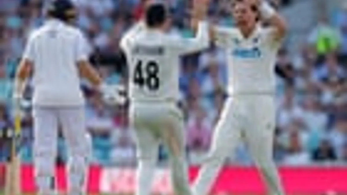 New Zealand claim upper hand after Phillips century and late wickets jolt England