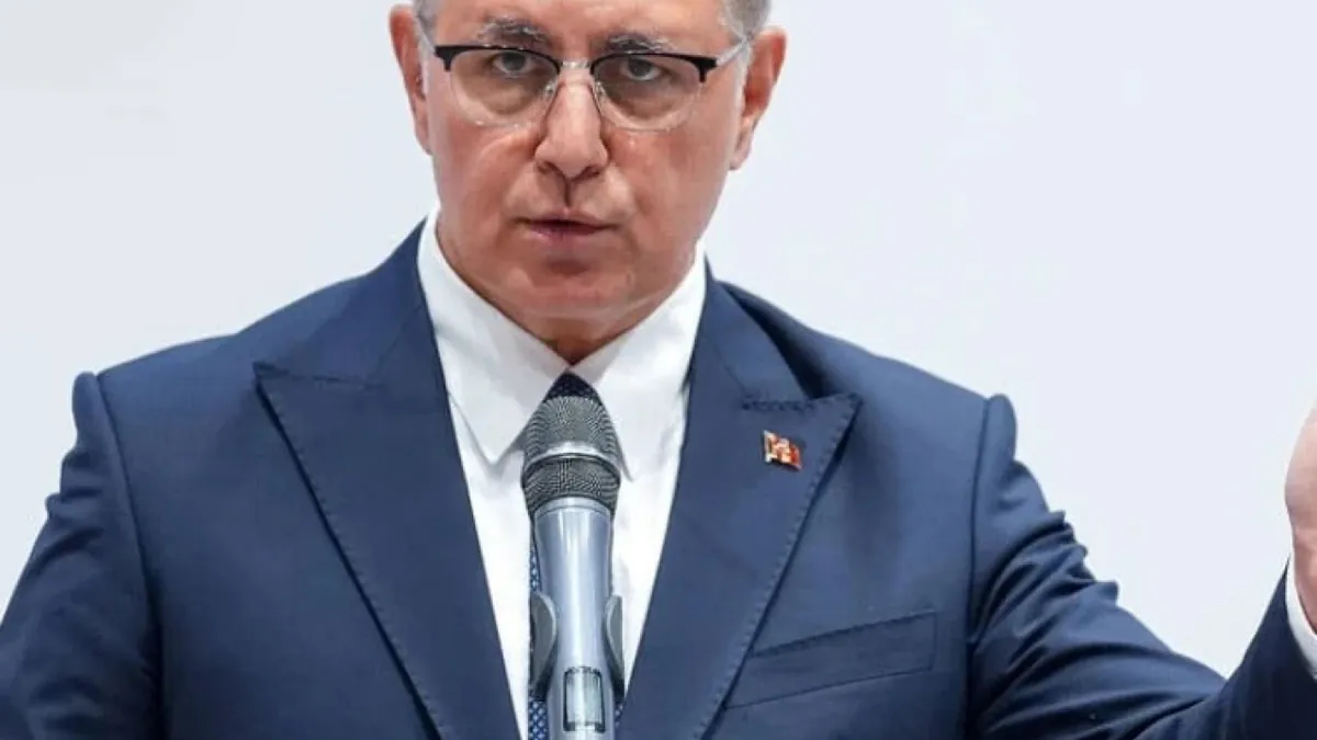 Cemil Tugay CHP'den istifa etti