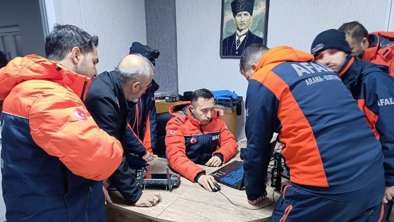 Kayseri'de Endişeli Bekleyiş: İlknur Çiçek Vakası ve 'Altın Saatler'in Kritik Önemi